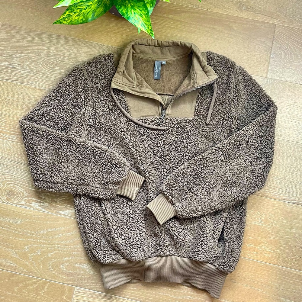 Sweaty Betty fleece pullover. Size XS.